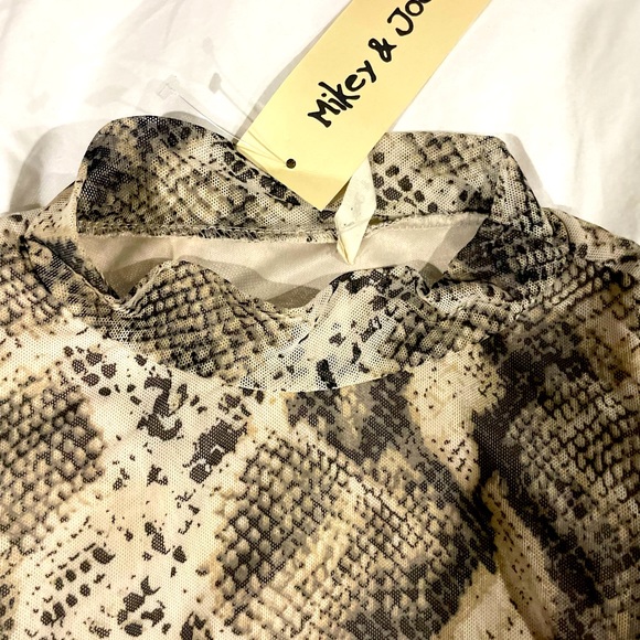 Mikey and Joey python body suit L - Picture 2 of 4